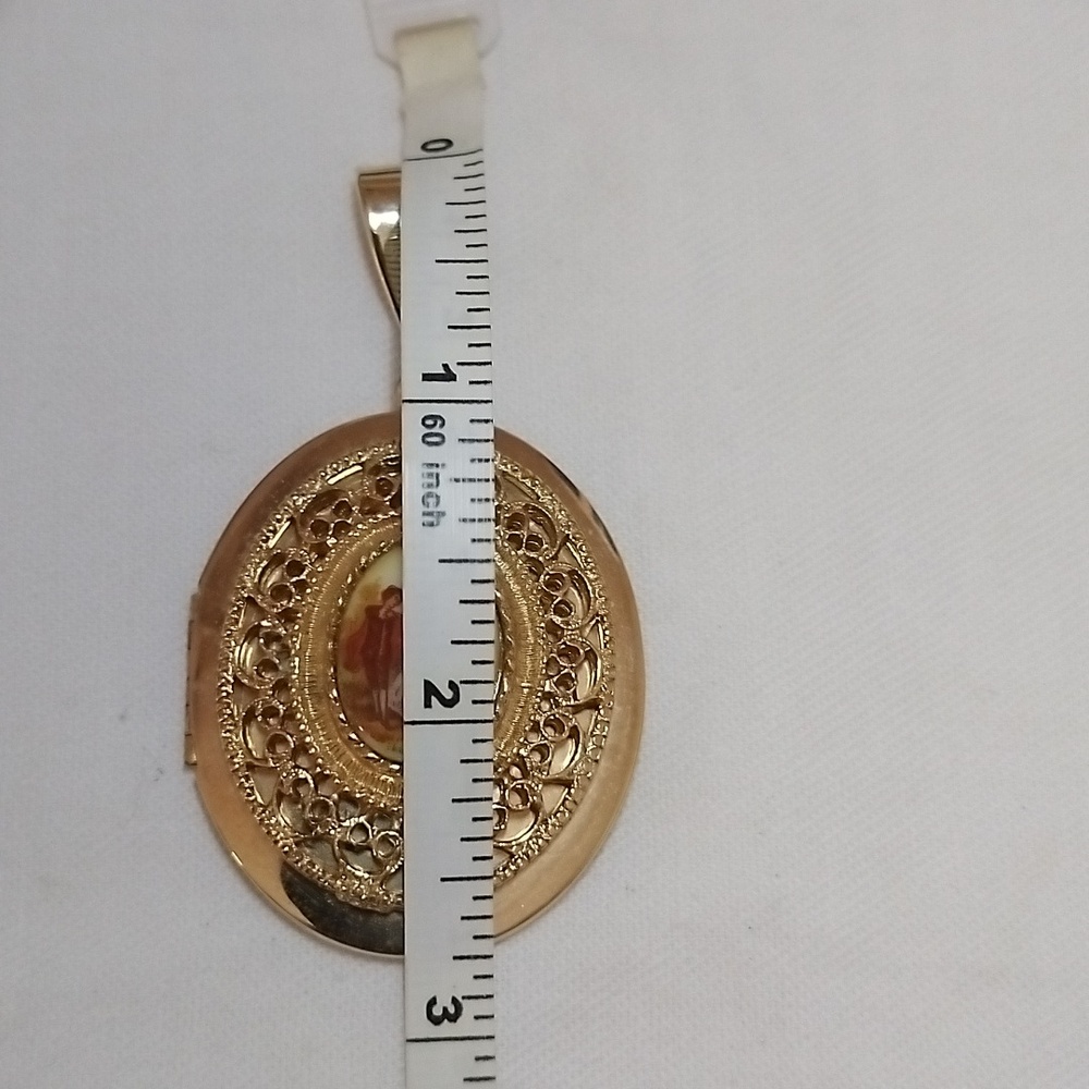 Vintage Estate Gold Tone Cameo Enamel Portrait Locket, in the "Limoges" style - Picture 5 of 5
